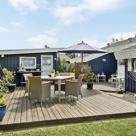 Frithlef - 900m From The Sea By Interhome Casa de Férias Bøtø By